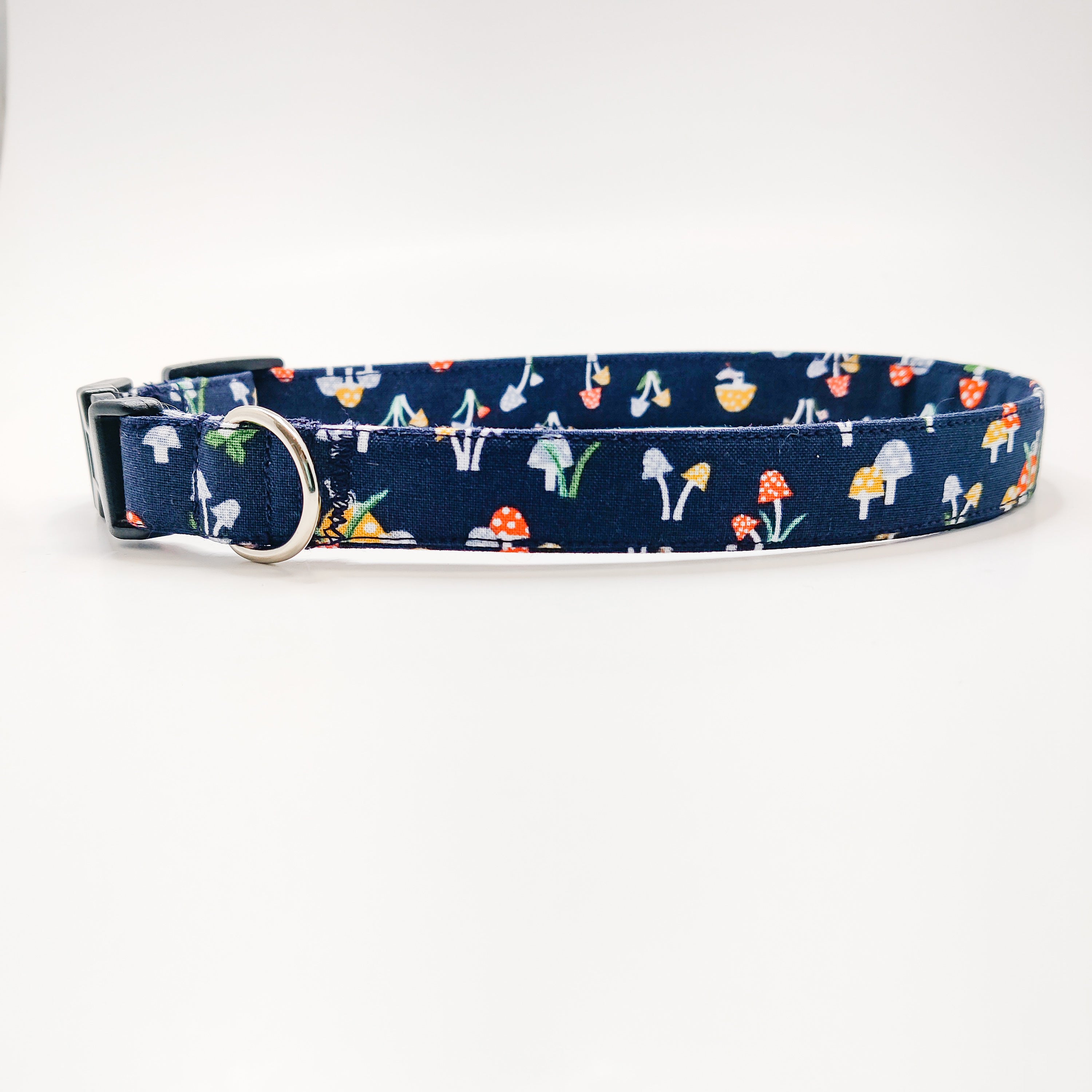 St. Louis Custom Dog Collars Collar / Medium Narrow